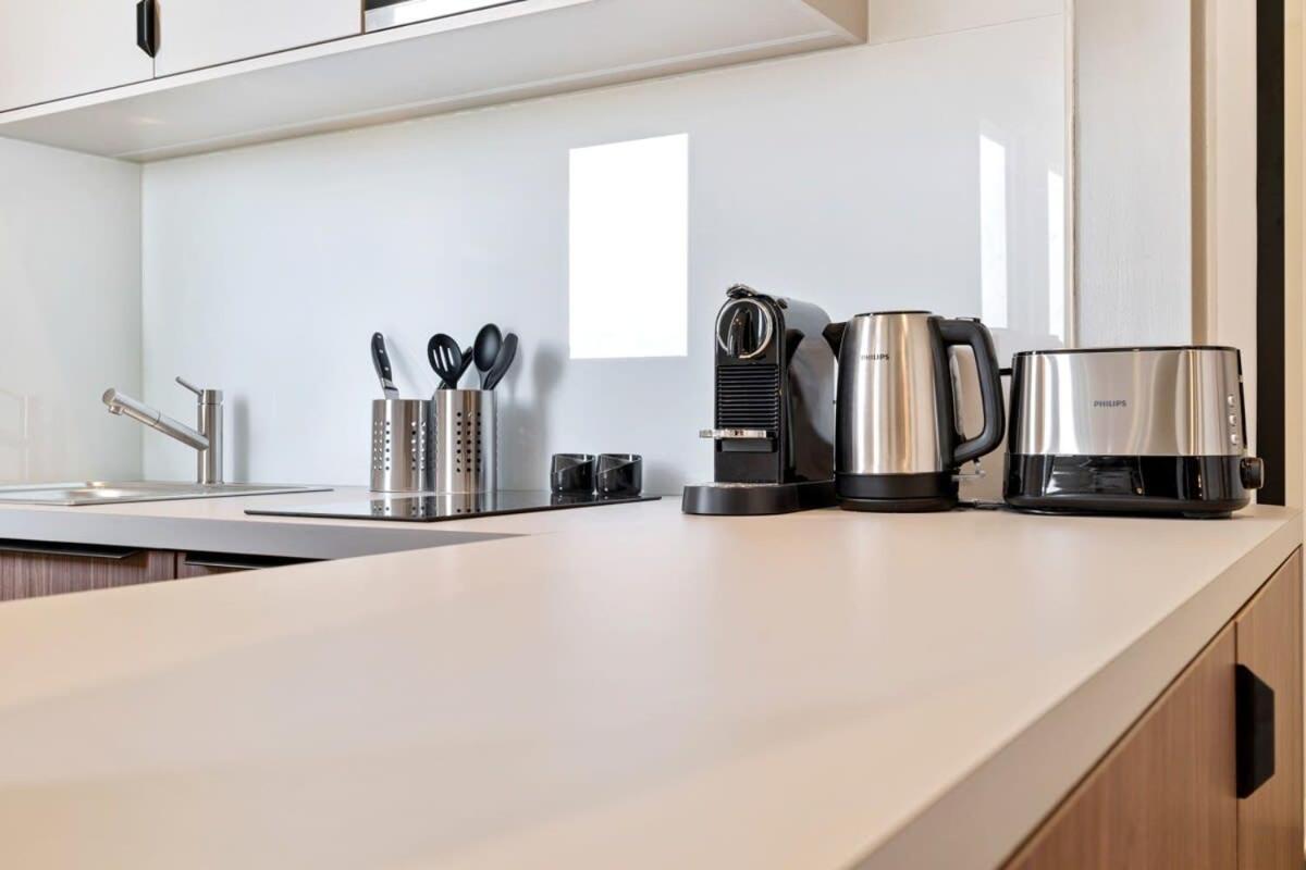 Appartement Sleek And Chic Studio In The Heart Of City *